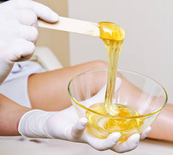 FULL BRAZILIAN AND UNDER ARMS ( WAXING BUNDLE)